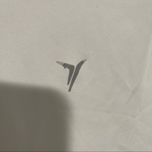 White Old Navy Active Short Sleeved Top - Picture 3 of 4